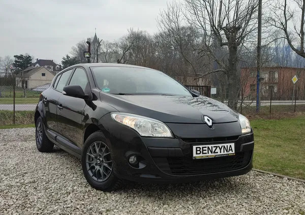 mazowieckie Renault Megane cena 21900 przebieg: 174296, rok produkcji 2011 z Wyśmierzyce